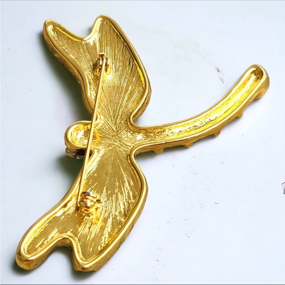 Vintage 80's Dragonfly
Brooch Pin Pave Set Crystal
Rhinestone Gold Tone - Picture 4 of 7